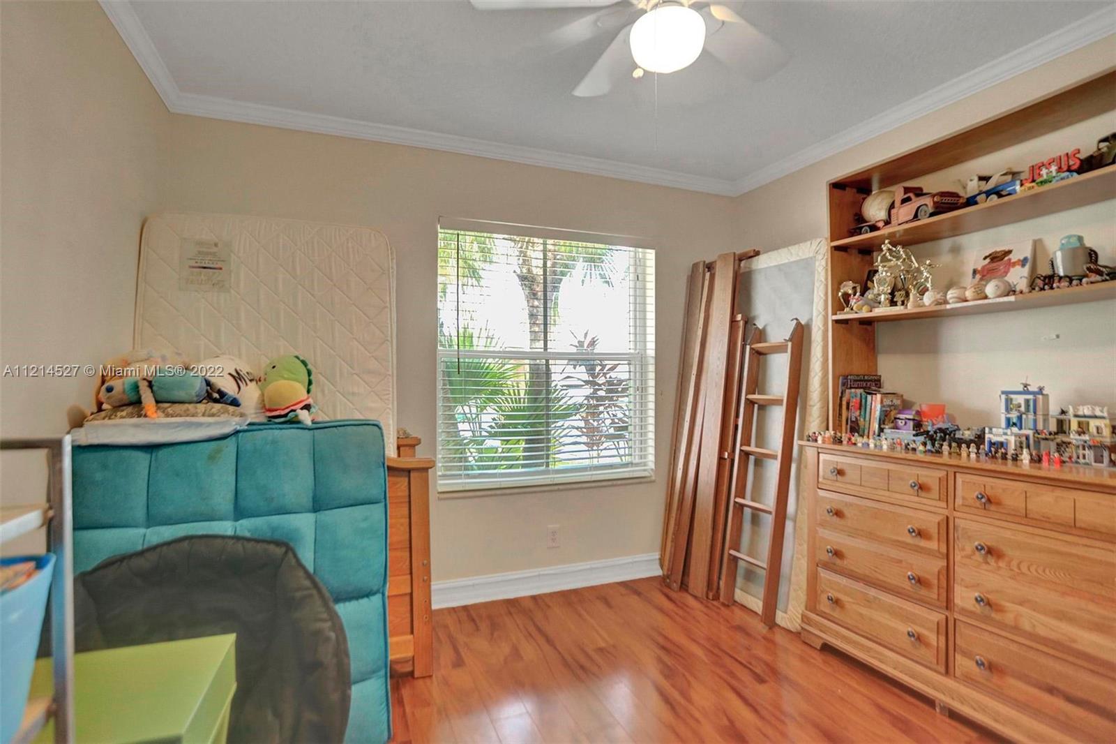 Listing Photo 38