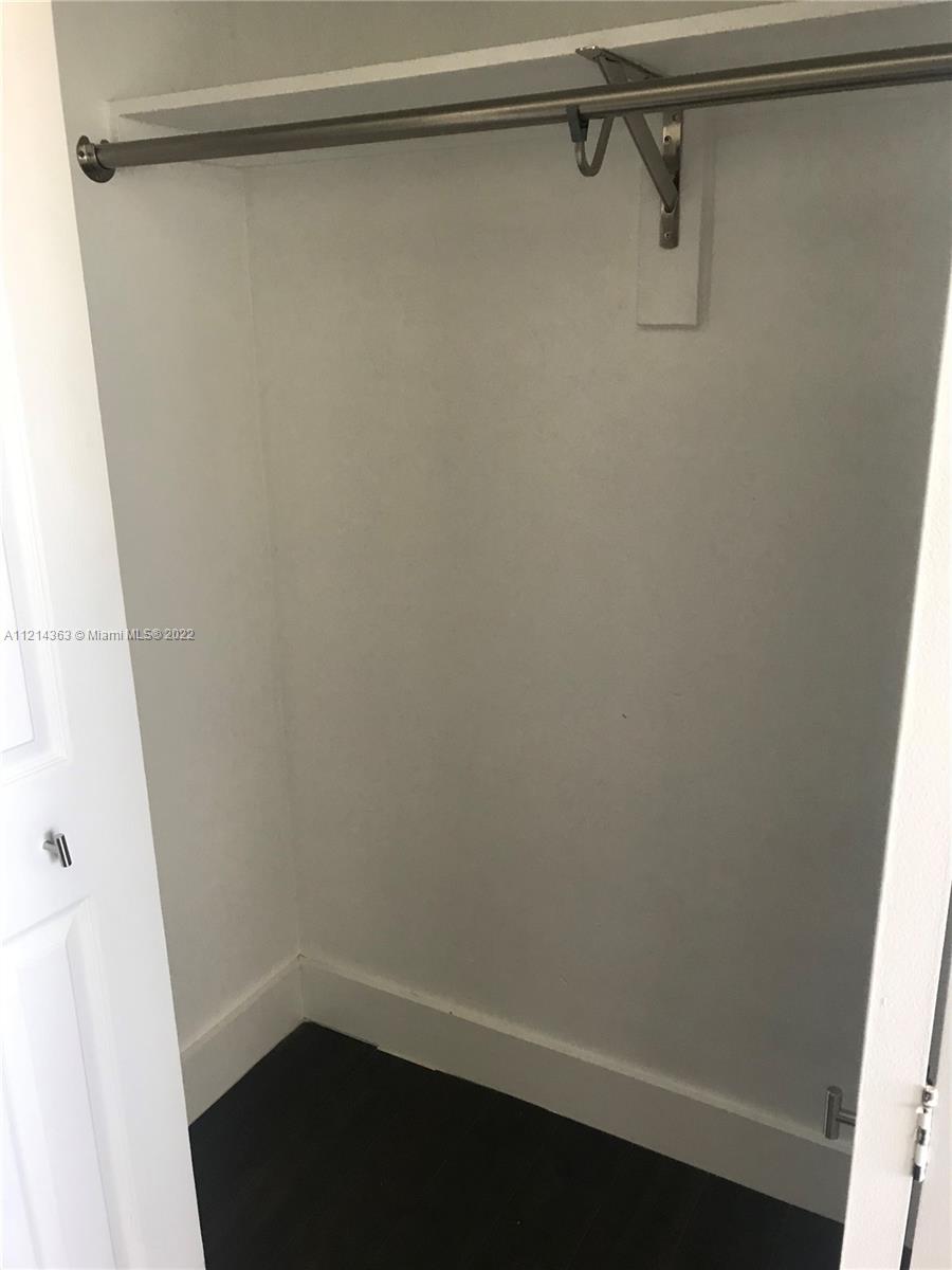 7904 West Dr, North Bay Village, Florida 33141, ,1 BathroomBathrooms,Residential,For Sale,7904 West Dr,A11214363