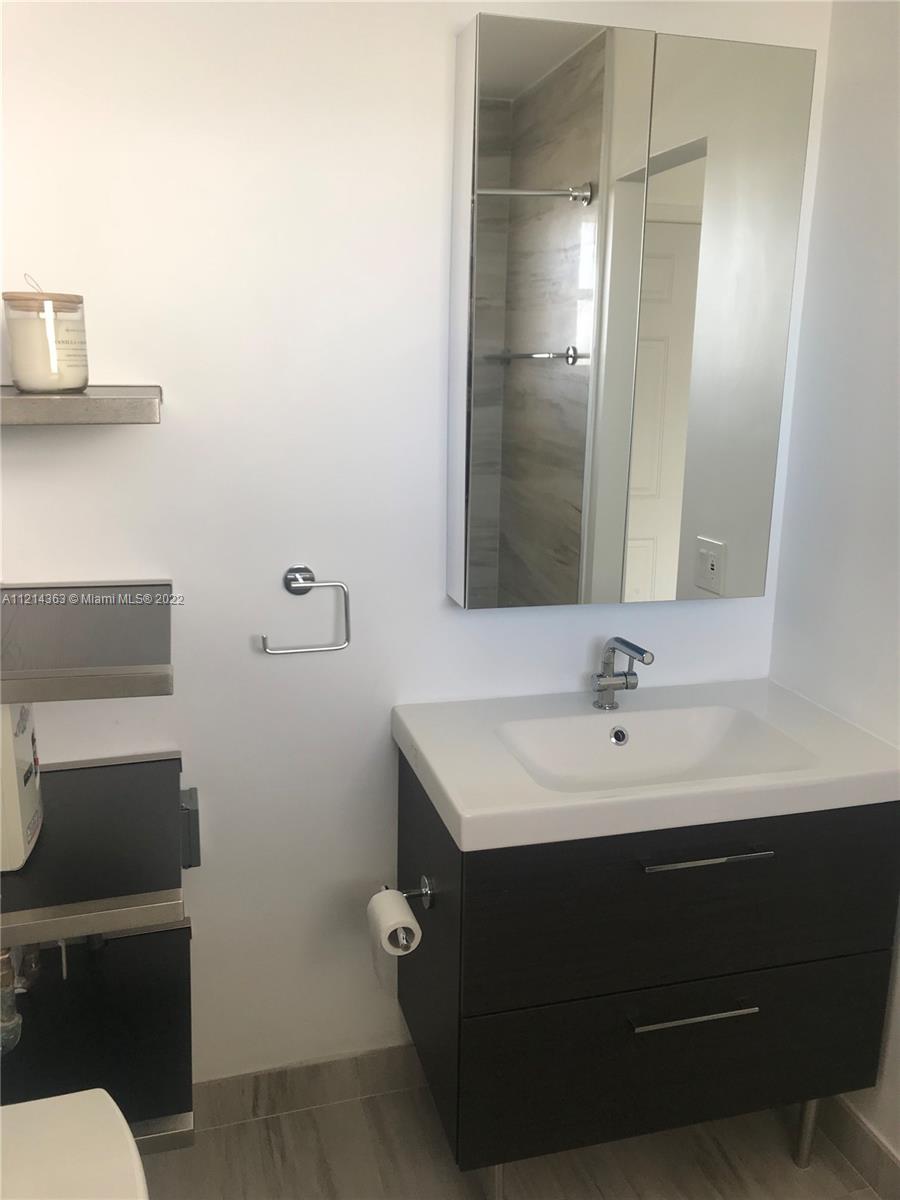 7904 West Dr, North Bay Village, Florida 33141, ,1 BathroomBathrooms,Residential,For Sale,7904 West Dr,A11214363