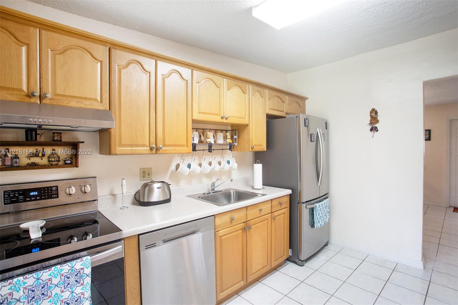 Listing Photo 14