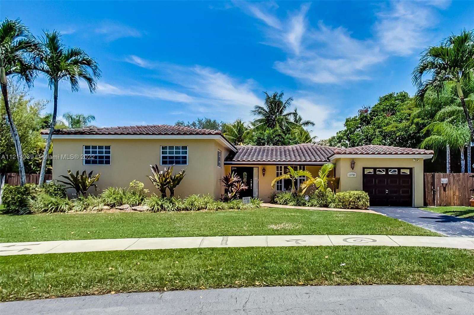 10730 SW 106th Ave  For Sale A11214939, FL