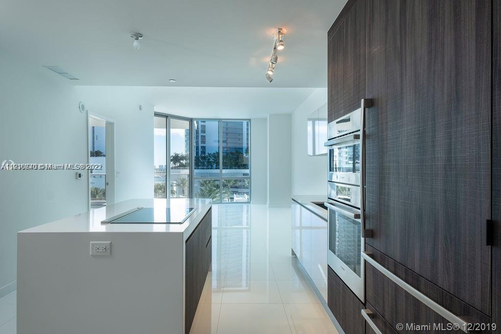 Beautiful 1 bedroom + spacious den with closet + 2 full bathroom and full laundry room. High end finishes throughout. Entertaining pool and water view. Tenant occupied until June 14 2022.