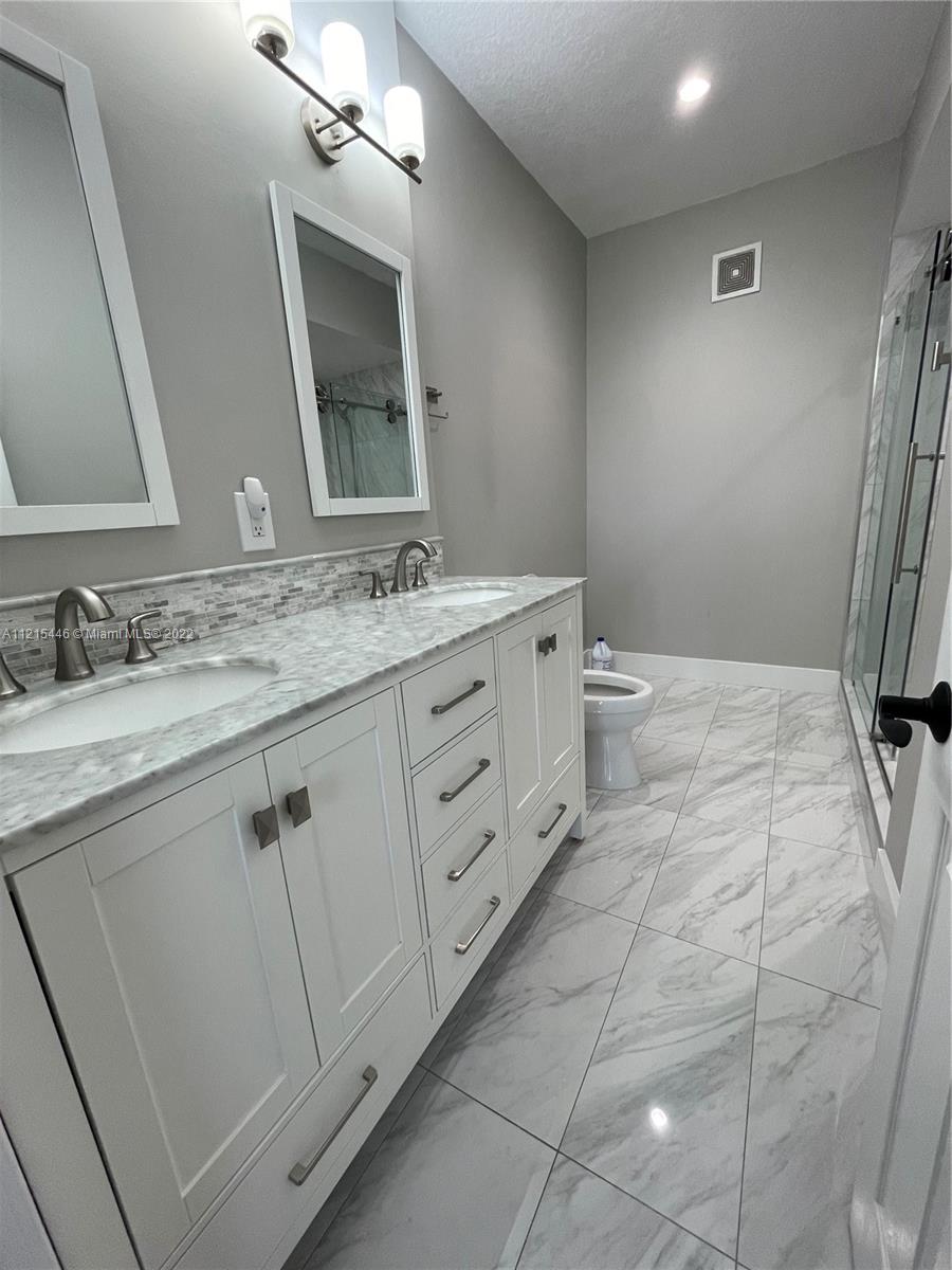 9749 NW 45th Ln 9749, Doral, Florida 33178, 4 Bedrooms Bedrooms, ,2 BathroomsBathrooms,Residential,For Sale,9749 NW 45th Ln 9749,A11215446