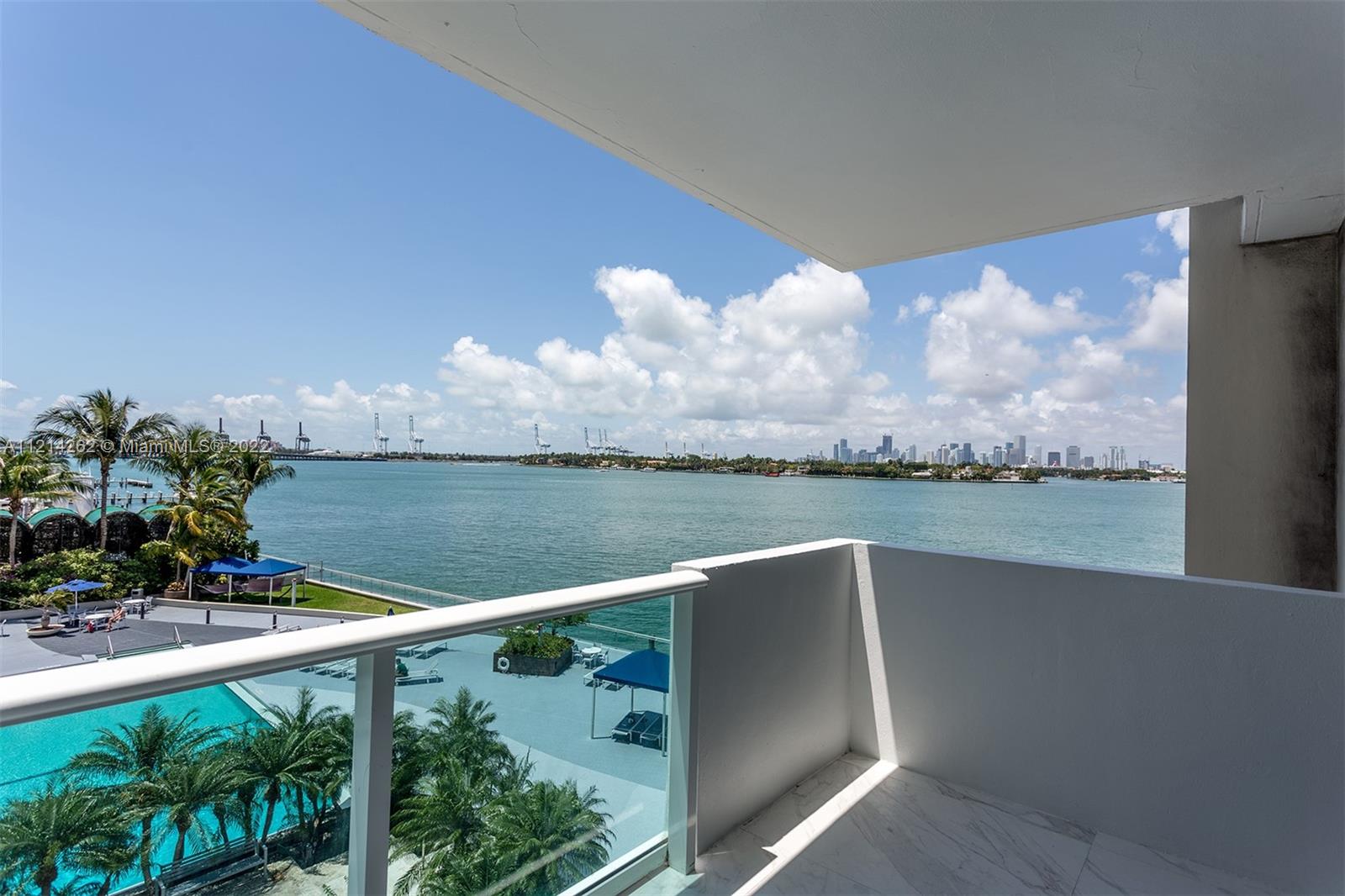 1200  West Ave #427 For Sale A11214262, FL