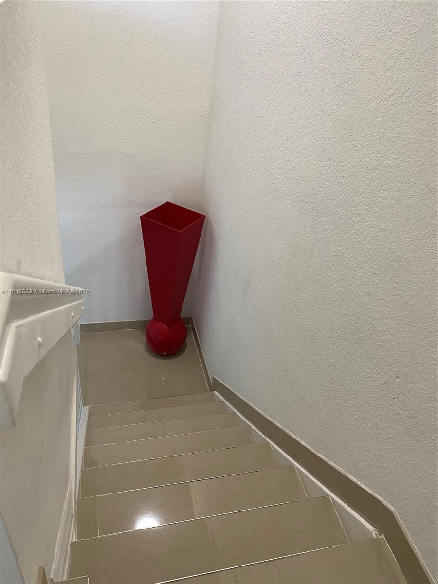 10803 NW 83rd St 2-1, Doral, Florida 33178, 3 Bedrooms Bedrooms, ,3 BathroomsBathrooms,Residentiallease,For Rent,10803 NW 83rd St 2-1,A11216533