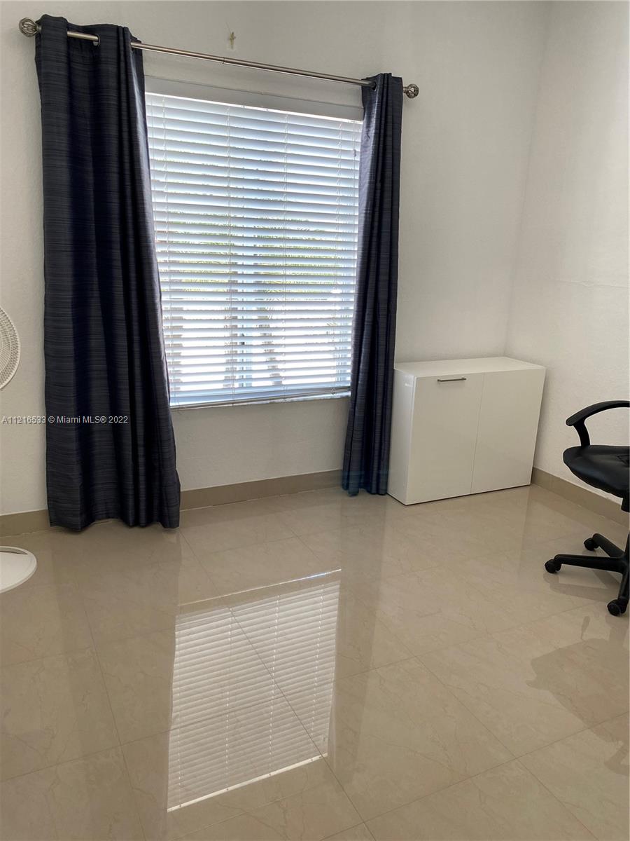10803 NW 83rd St 2-1, Doral, Florida 33178, 3 Bedrooms Bedrooms, ,3 BathroomsBathrooms,Residentiallease,For Rent,10803 NW 83rd St 2-1,A11216533