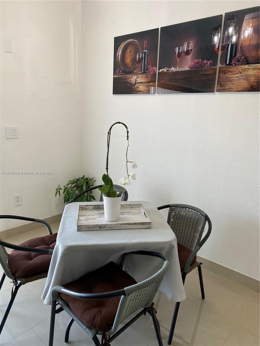 10803 NW 83rd St 2-1, Doral, Florida 33178, 3 Bedrooms Bedrooms, ,3 BathroomsBathrooms,Residentiallease,For Rent,10803 NW 83rd St 2-1,A11216533