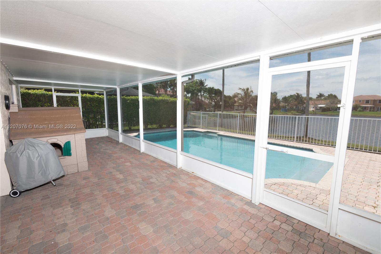 Listing Photo 16