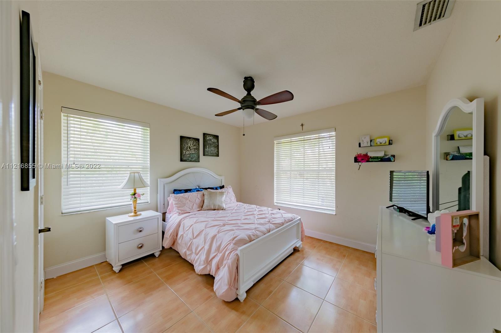 Listing Photo 20