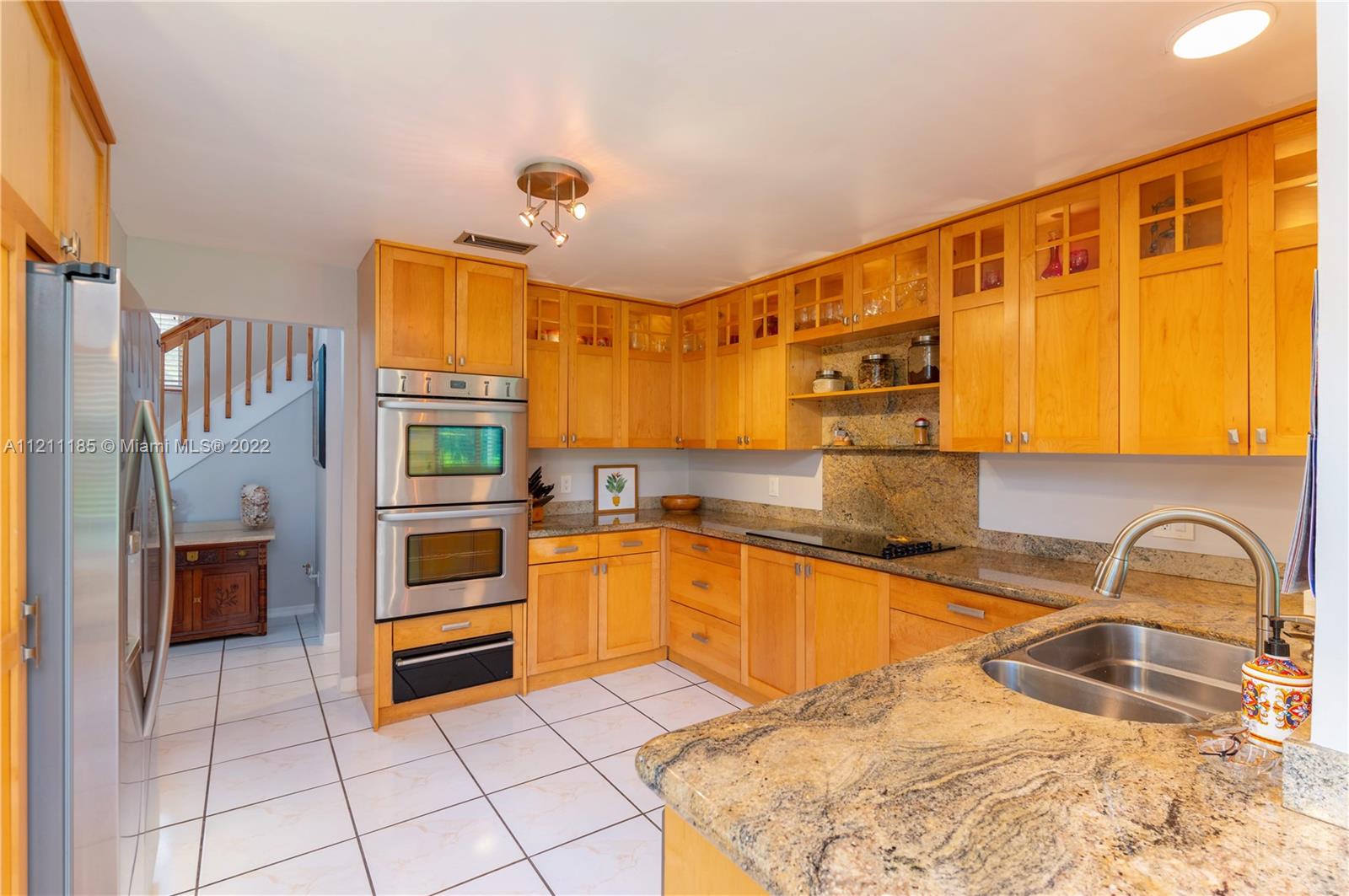 Listing Photo 10