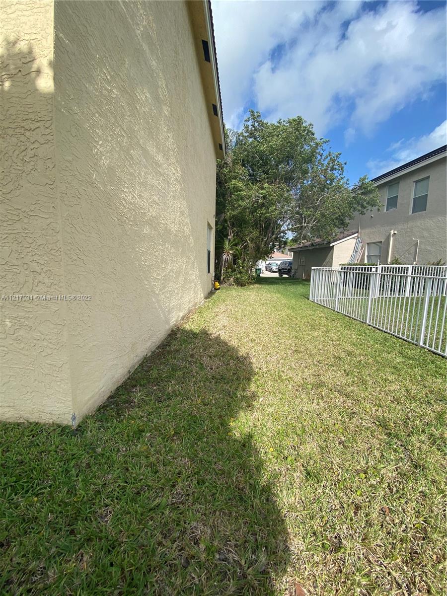 Listing Photo 8