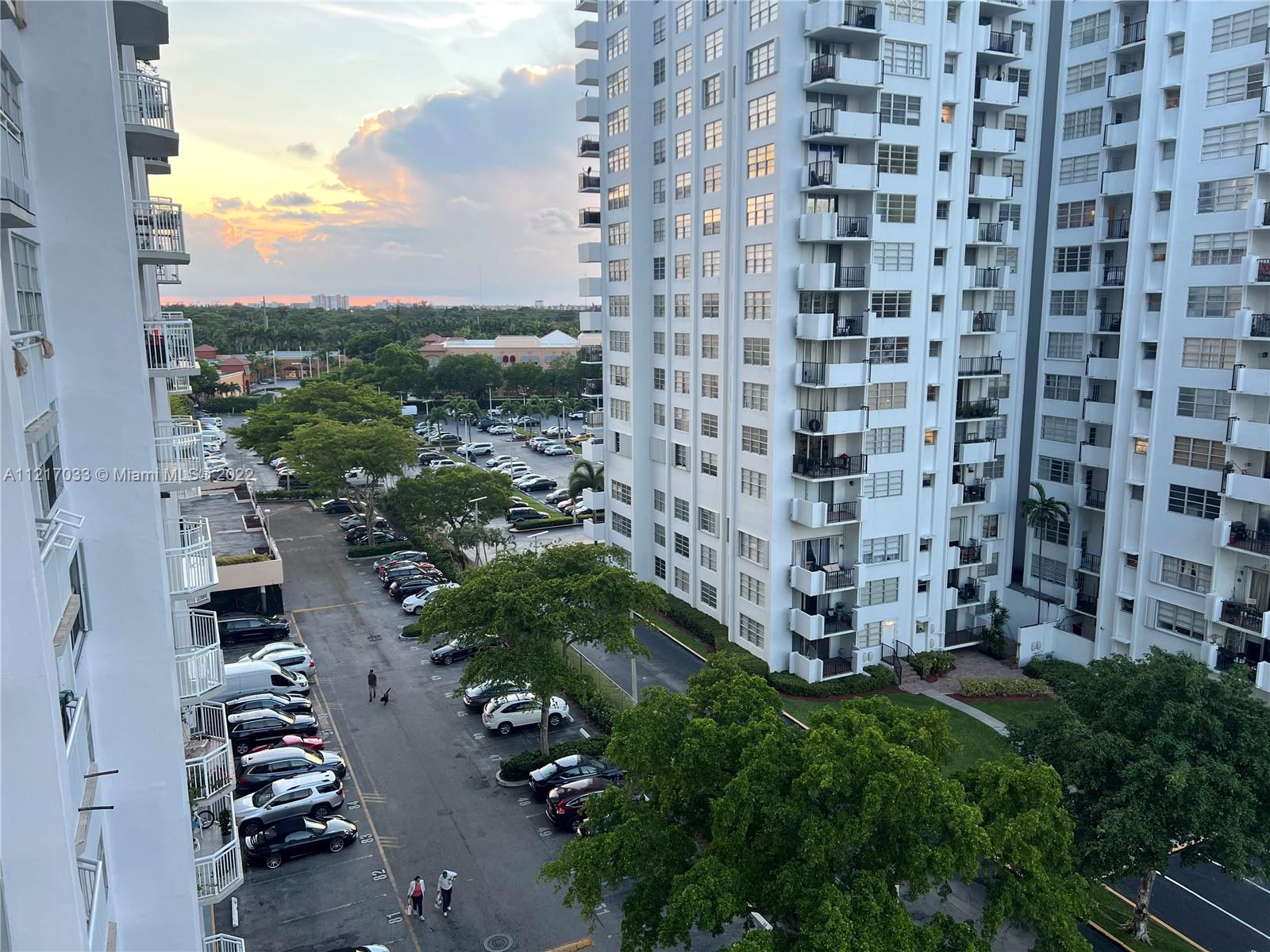18071 Biscayne Blvd 802, Aventura, Florida 33160, 2 Bedrooms Bedrooms, ,1 BathroomBathrooms,Residential,For Sale,18071 Biscayne Blvd 802,A11217033