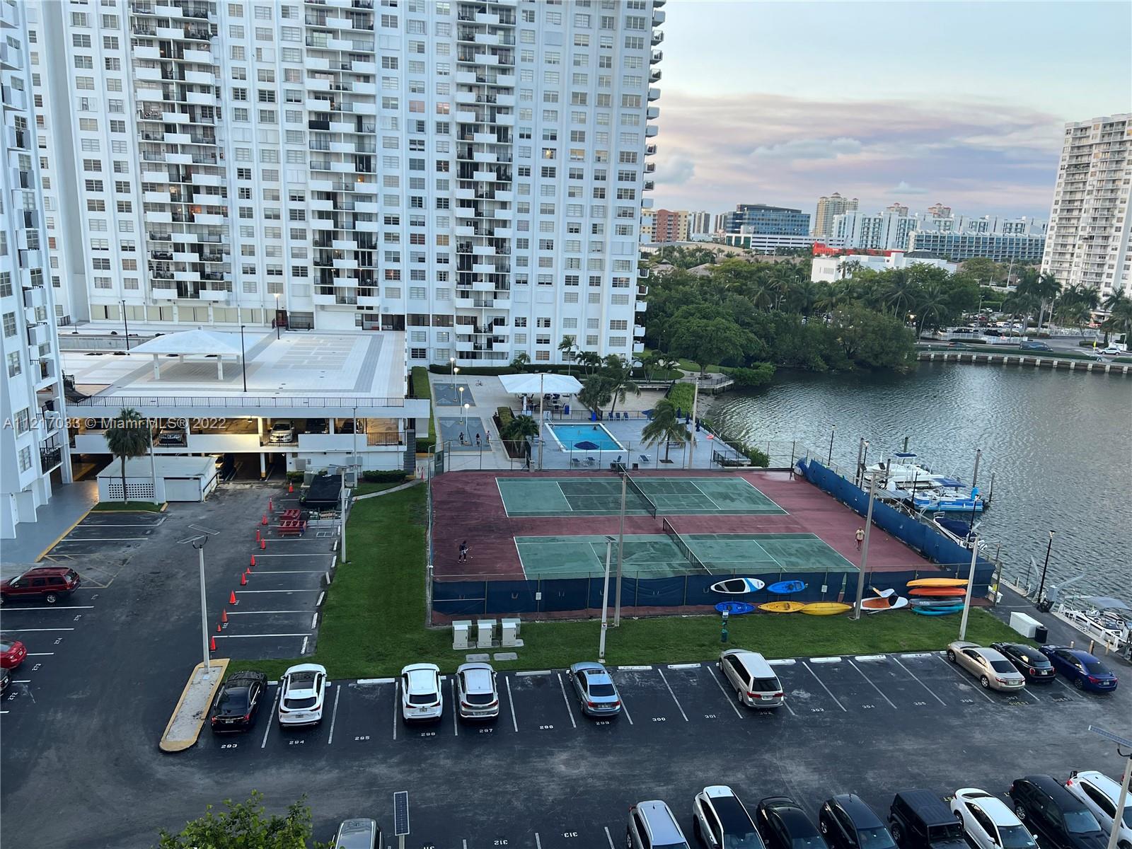 18071 Biscayne Blvd 802, Aventura, Florida 33160, 2 Bedrooms Bedrooms, ,1 BathroomBathrooms,Residential,For Sale,18071 Biscayne Blvd 802,A11217033
