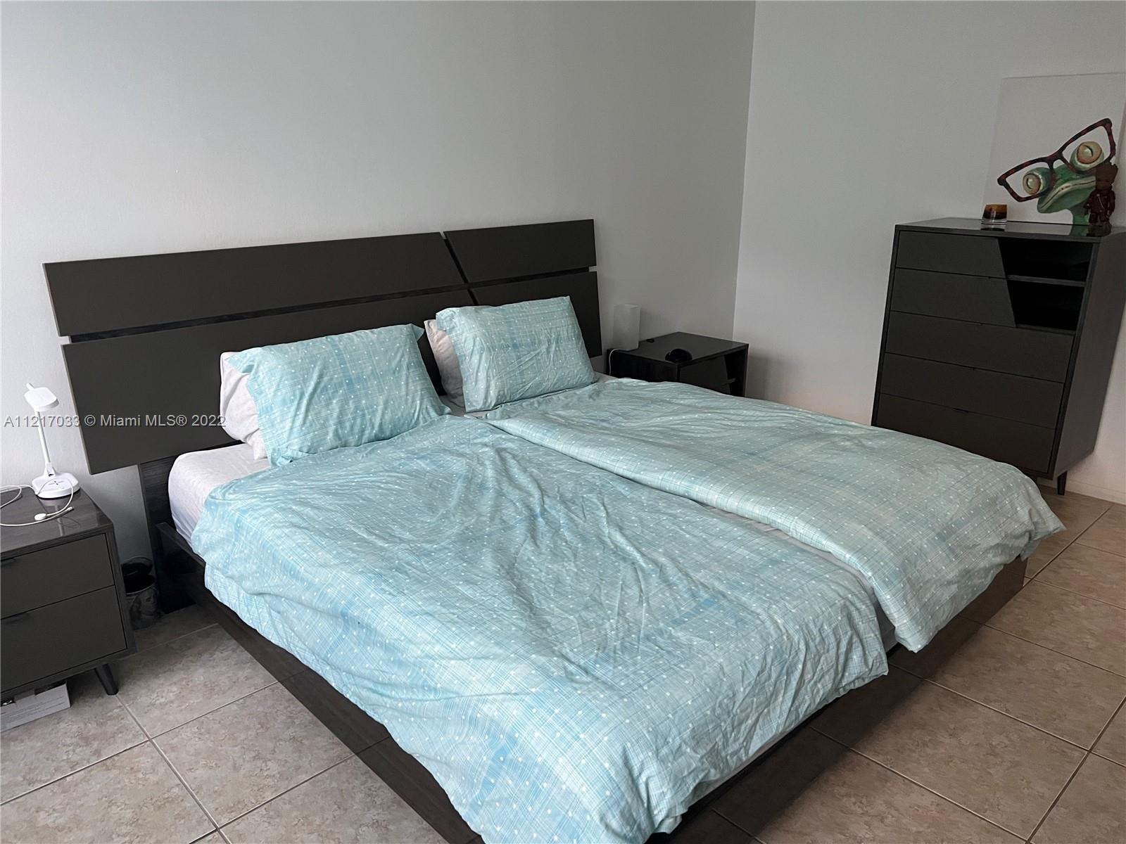 18071 Biscayne Blvd 802, Aventura, Florida 33160, 2 Bedrooms Bedrooms, ,1 BathroomBathrooms,Residential,For Sale,18071 Biscayne Blvd 802,A11217033
