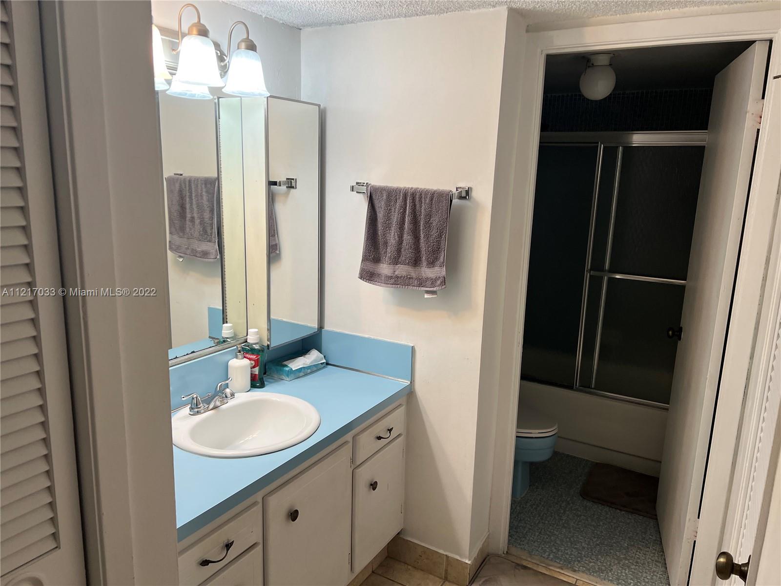 18071 Biscayne Blvd 802, Aventura, Florida 33160, 2 Bedrooms Bedrooms, ,1 BathroomBathrooms,Residential,For Sale,18071 Biscayne Blvd 802,A11217033