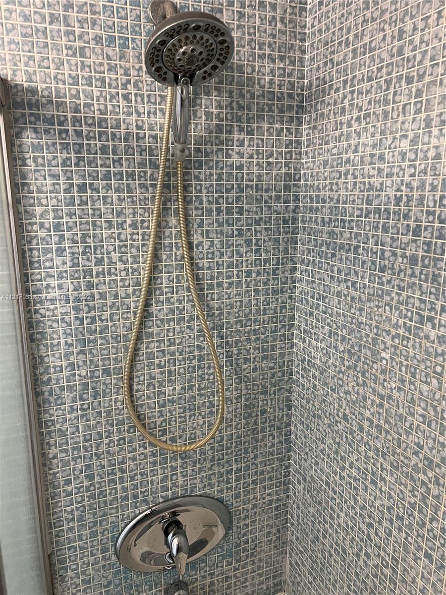 18071 Biscayne Blvd 802, Aventura, Florida 33160, 2 Bedrooms Bedrooms, ,1 BathroomBathrooms,Residential,For Sale,18071 Biscayne Blvd 802,A11217033