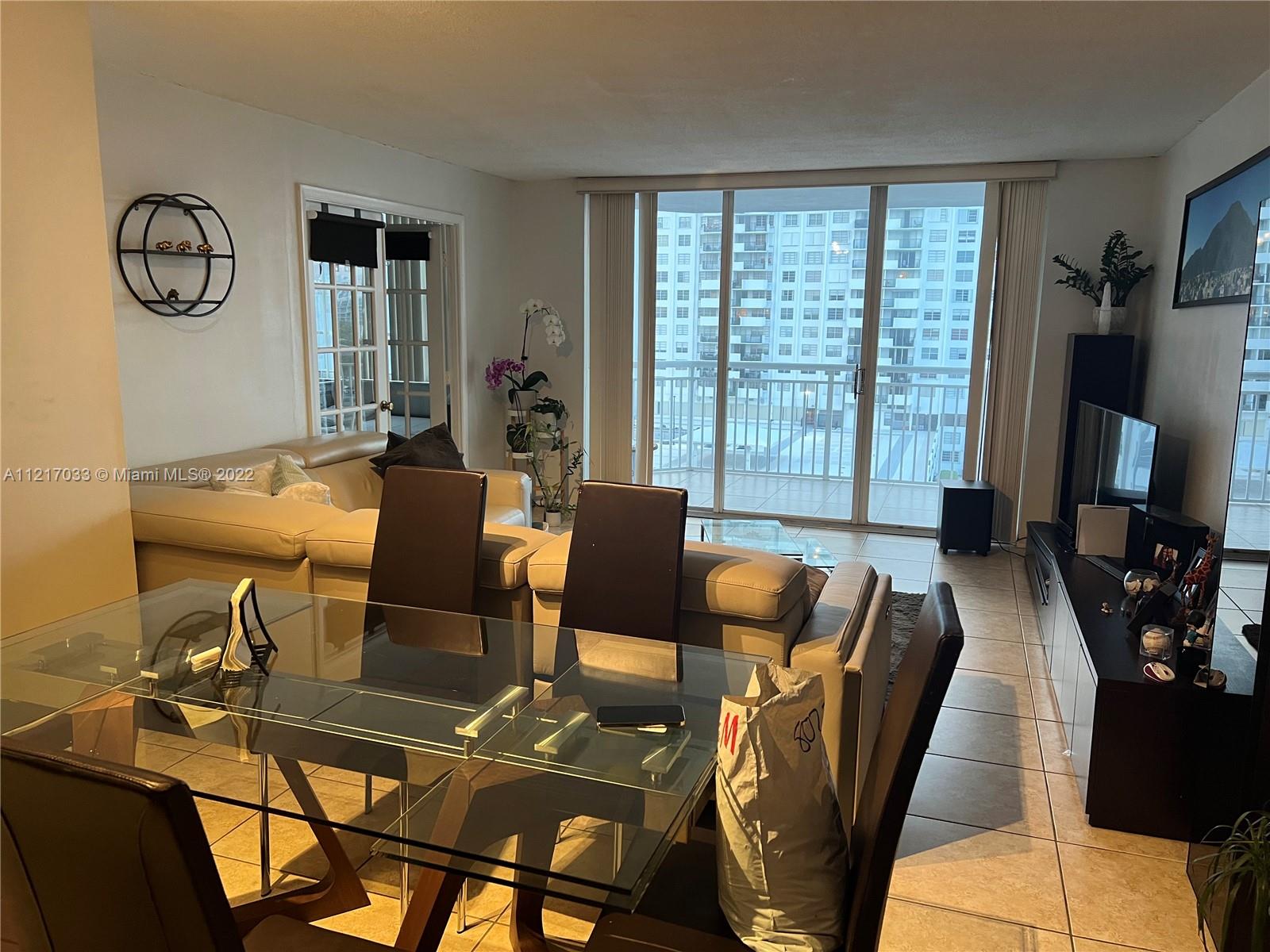 18071 Biscayne Blvd 802, Aventura, Florida 33160, 2 Bedrooms Bedrooms, ,1 BathroomBathrooms,Residential,For Sale,18071 Biscayne Blvd 802,A11217033