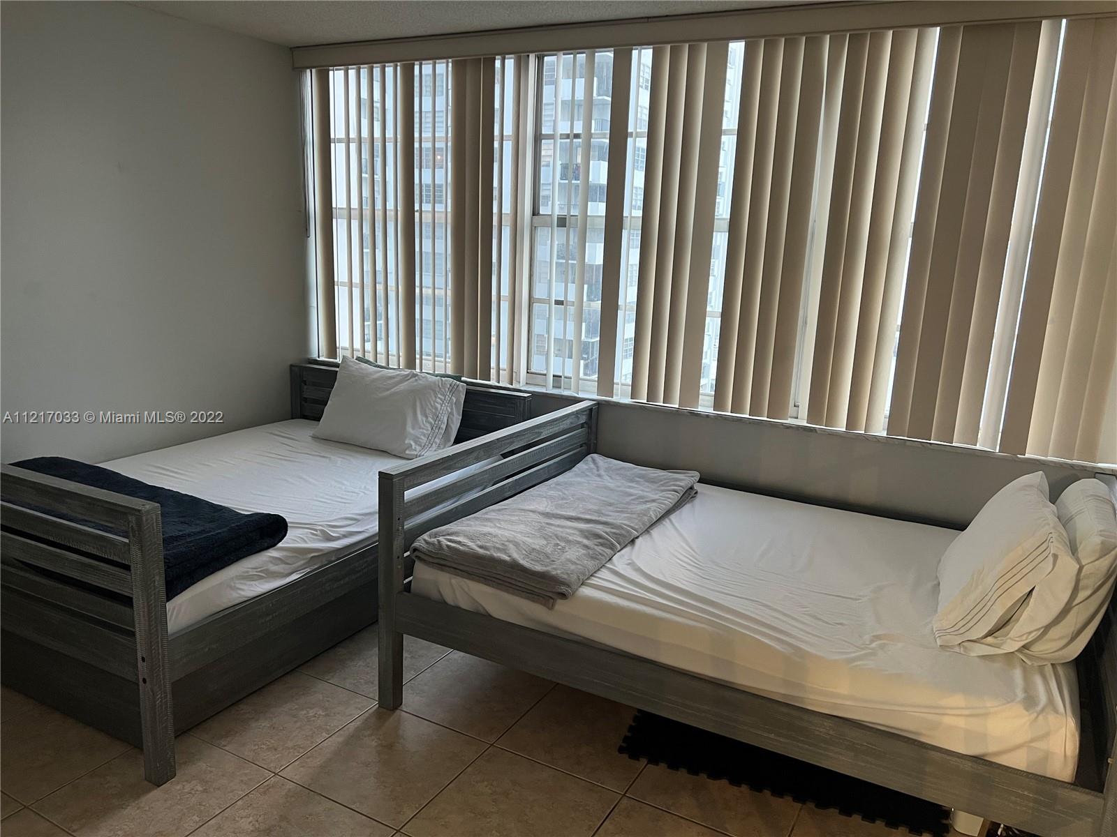 18071 Biscayne Blvd 802, Aventura, Florida 33160, 2 Bedrooms Bedrooms, ,1 BathroomBathrooms,Residential,For Sale,18071 Biscayne Blvd 802,A11217033