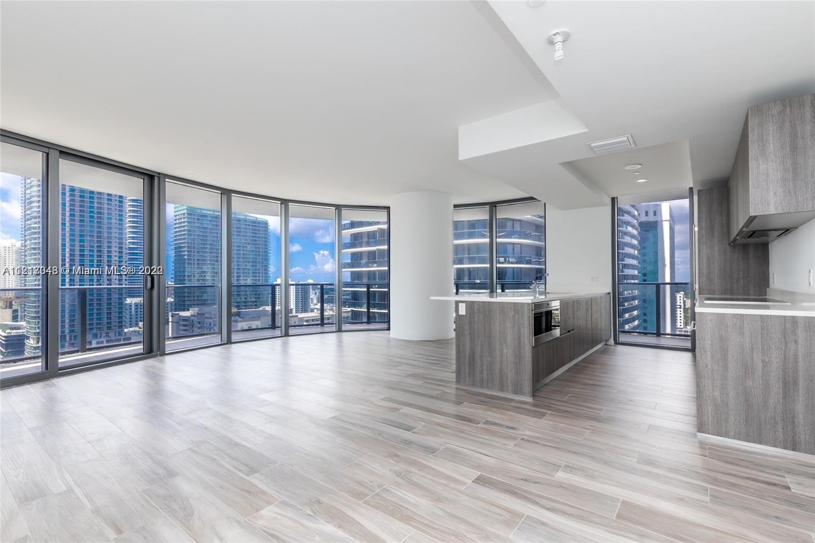 LUXURY 3 bed/4 baths SLS LUX Unit with PRIVATE Elevator & Floor -To- Ceiling Windows. Located in the Heart of Brickell with steps away from Brickell City Centre. Top of the class amenities: Tennis Courts, Two Pools, Sundeck, Spa/Sauna, Indoor Gym, Game Room, Putting Green, Rock Climbing, Outdoor Exercise Area, 24 Hour Concierge, Restaurants, Bars & Much More. Rentals minimum 31 days up to 3 times/year. Submit All Offers!