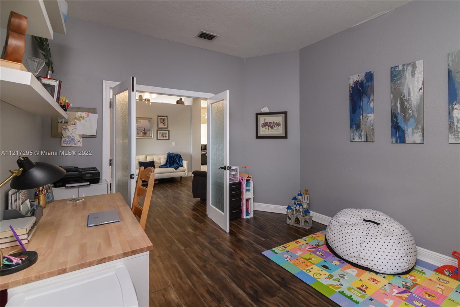 Listing Photo 23