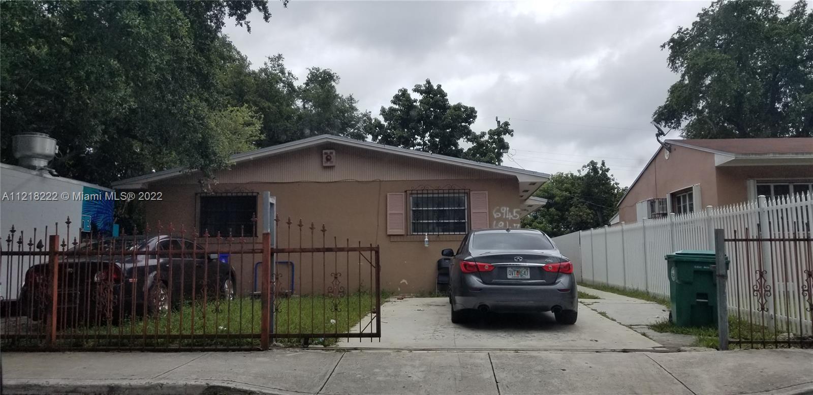 6945 NW 3rd Ave  For Sale A11218222, FL