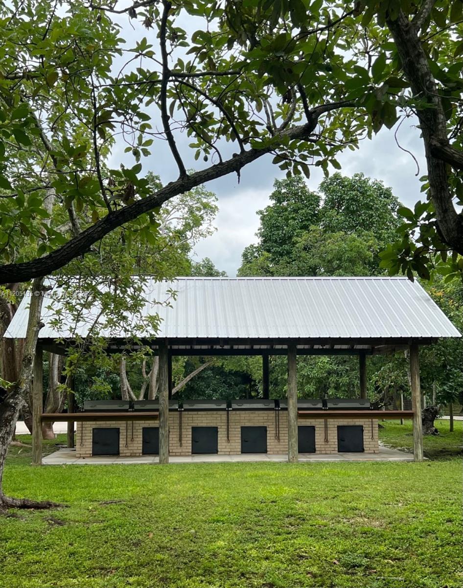 BBQ Pole barn...