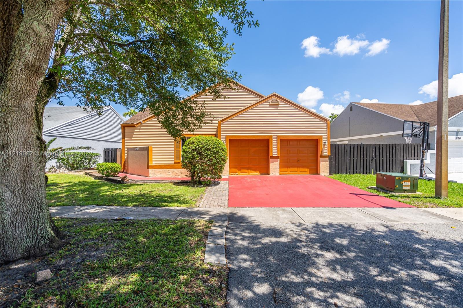 Listing Photo 17