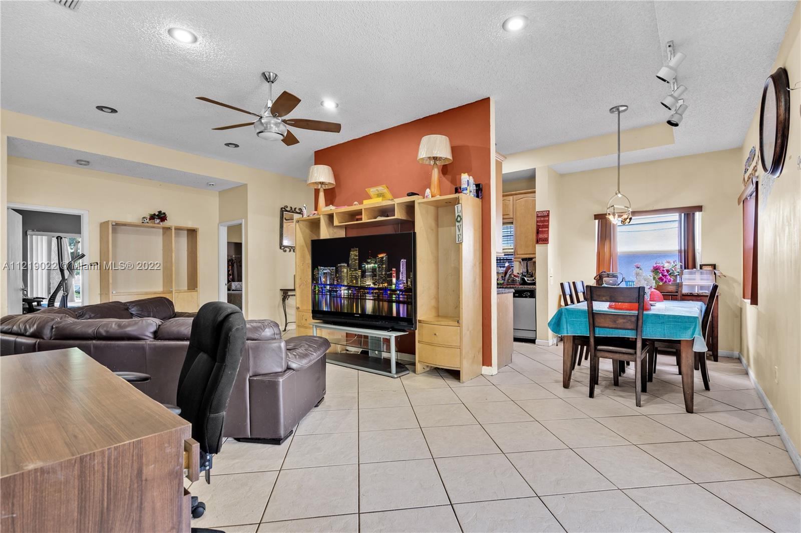 Listing Photo 22