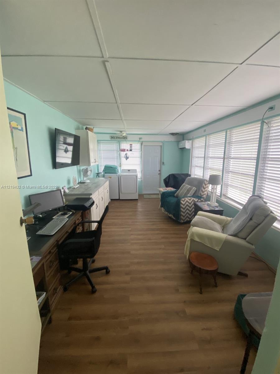Listing Photo 18