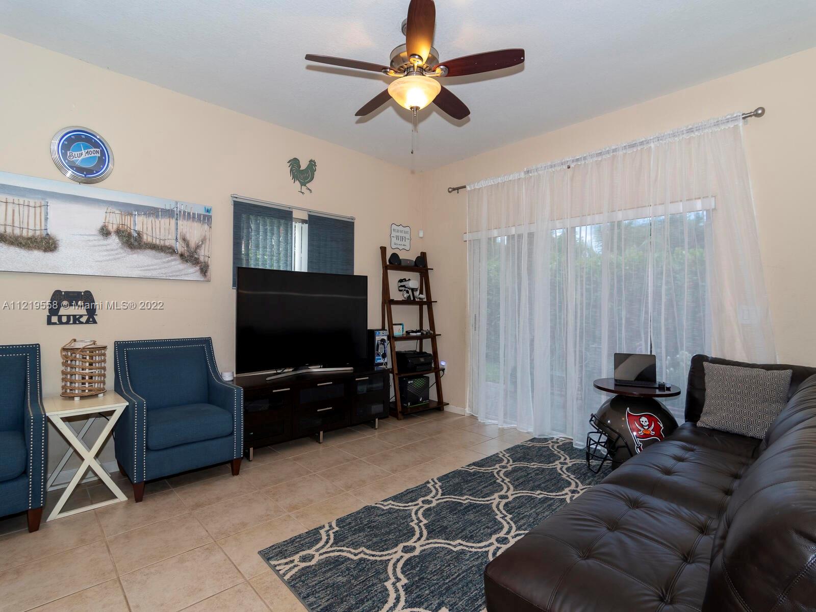 Listing Photo 7