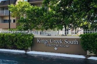 Great corner unit! 1st floor in the gated community of Kings Creek South for 1 bedroom and 1.5 bathrooms. Tiles all throughout the unit. The beautiful main pool area, Jacuzzi, BBQs, tennis, gym, clubhouse, billiards room, onsite management, 2nd smaller pool. No assessments. Lots of parking. Near Dadeland Mall & Metrorail Station. Washer and dryer outside unit. The unit is tenant-occupied and the Showing starts on Sunday, June 19, 2022, after 10 am. Investors are welcome