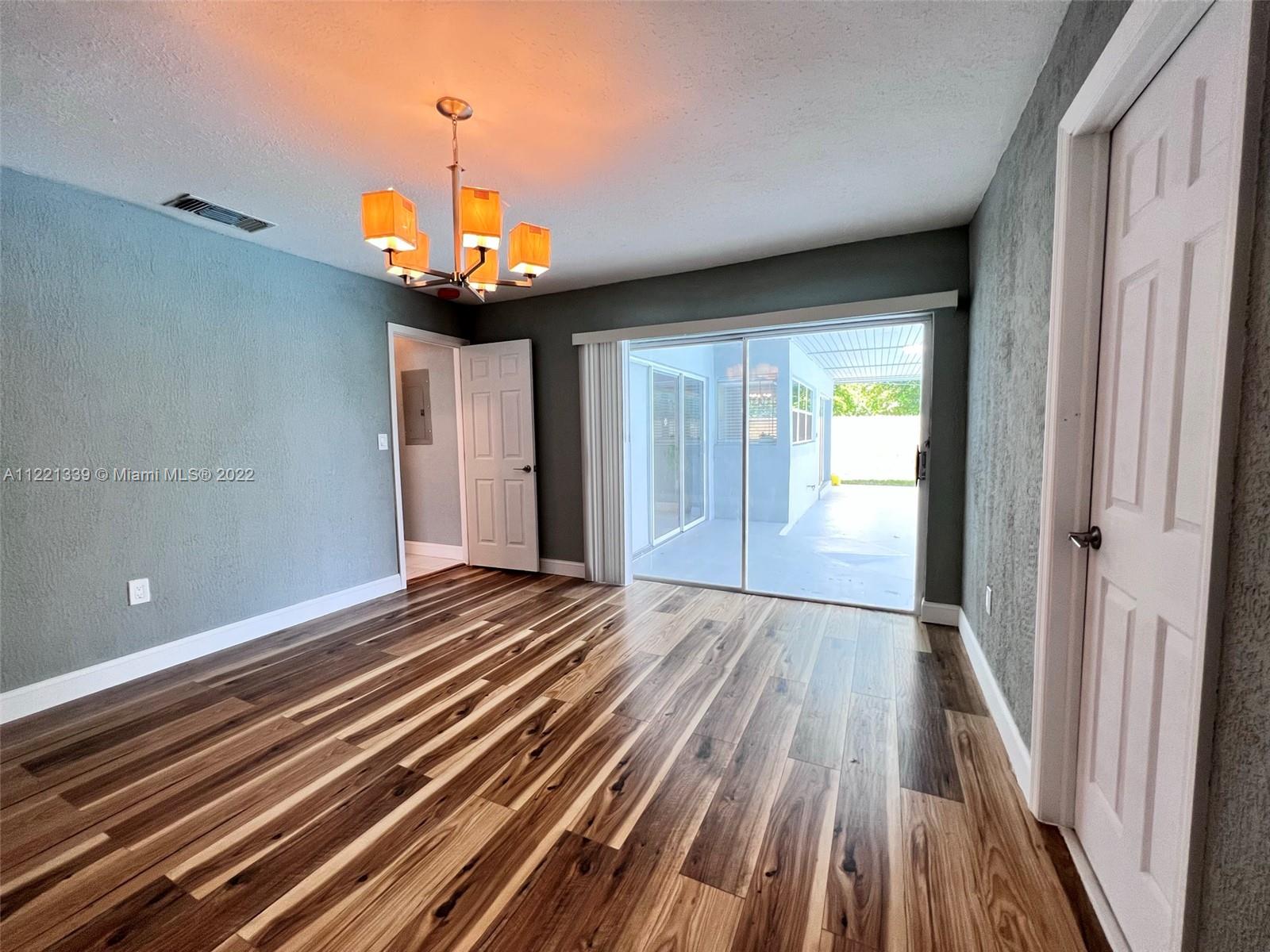 Listing Photo 43