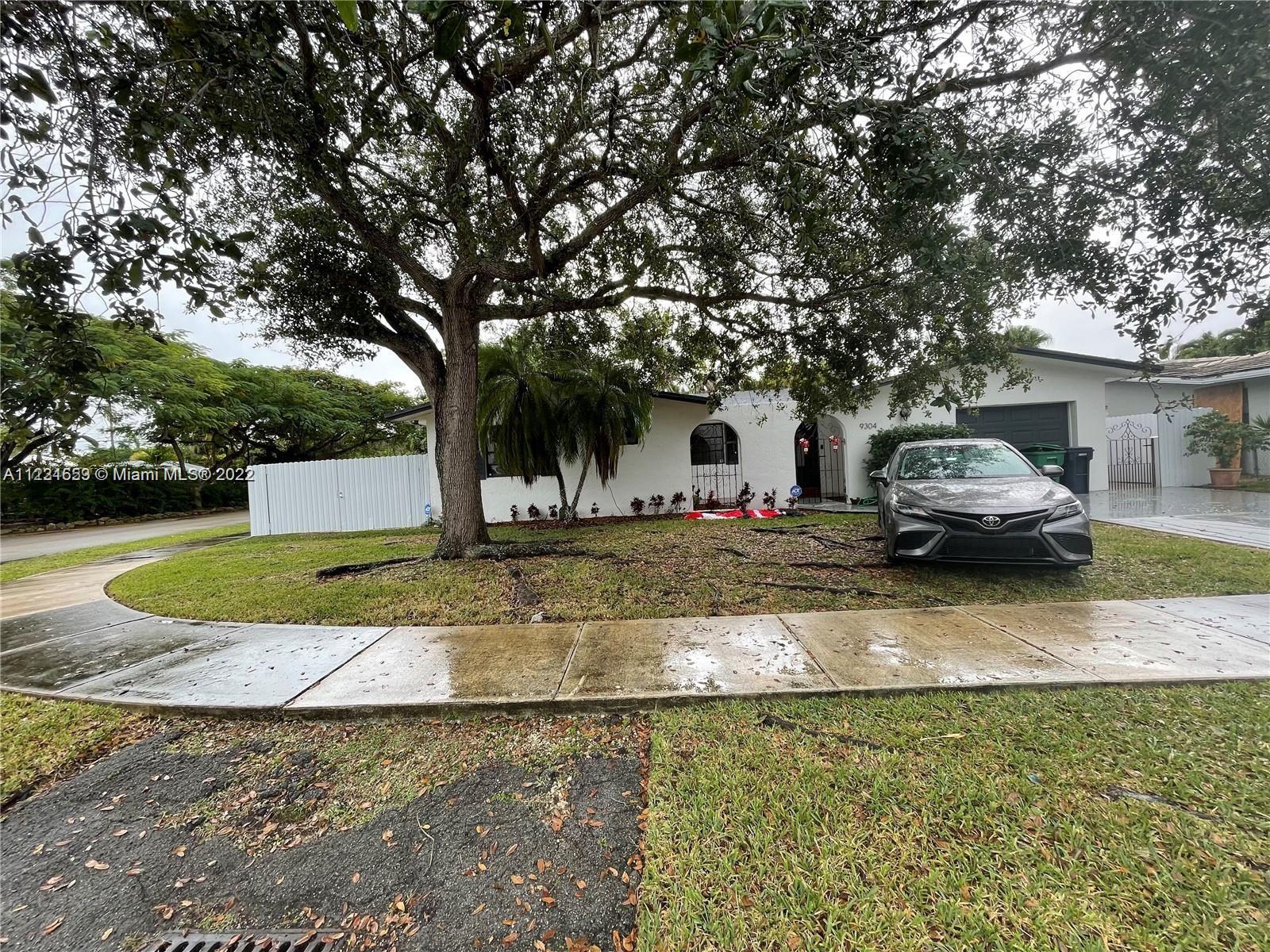 9304 SW 166th Ter  For Sale A11221653, FL