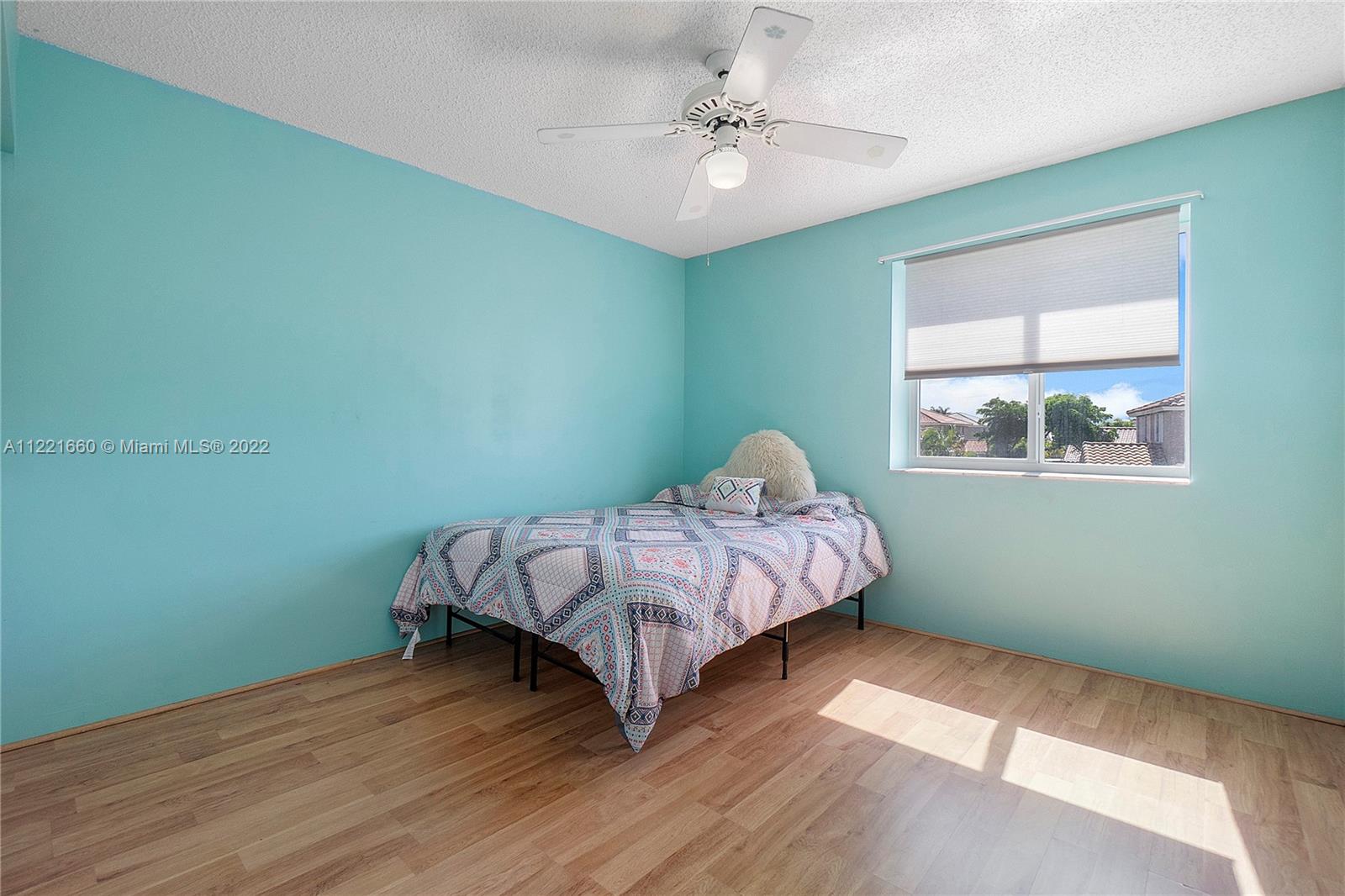 Listing Photo 20