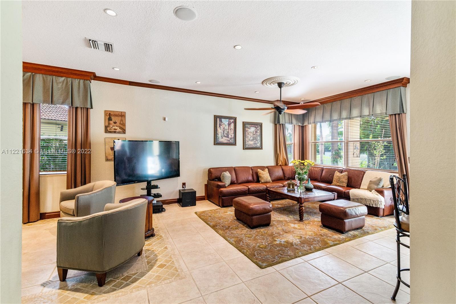 Listing Photo 16
