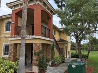 945 NE 34th Ave 204, Homestead, FL 33033