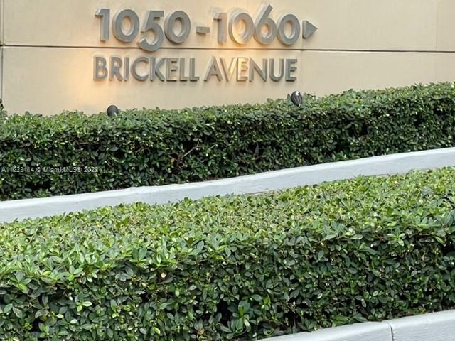 Enjoy Miami life at its fullest in this Beautiful 2 bed 2 bath condo in one of the most sought after building in Brickell with best amenities. Building has Valet parking for guest,  Pool, Gym, yoga room, event room, Business area, Billiard room. Good View of Bay and city from apartment . Walk to Brickell Island , Stroll along the ocean, walk to restaurants, shopping and Miami down town.