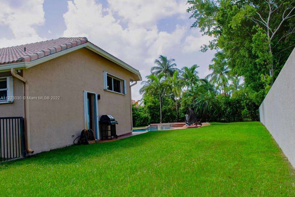 Listing Photo 18
