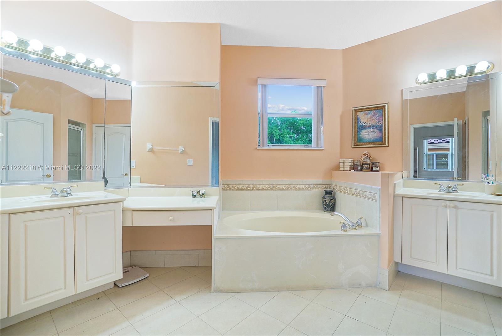 Listing Photo 21