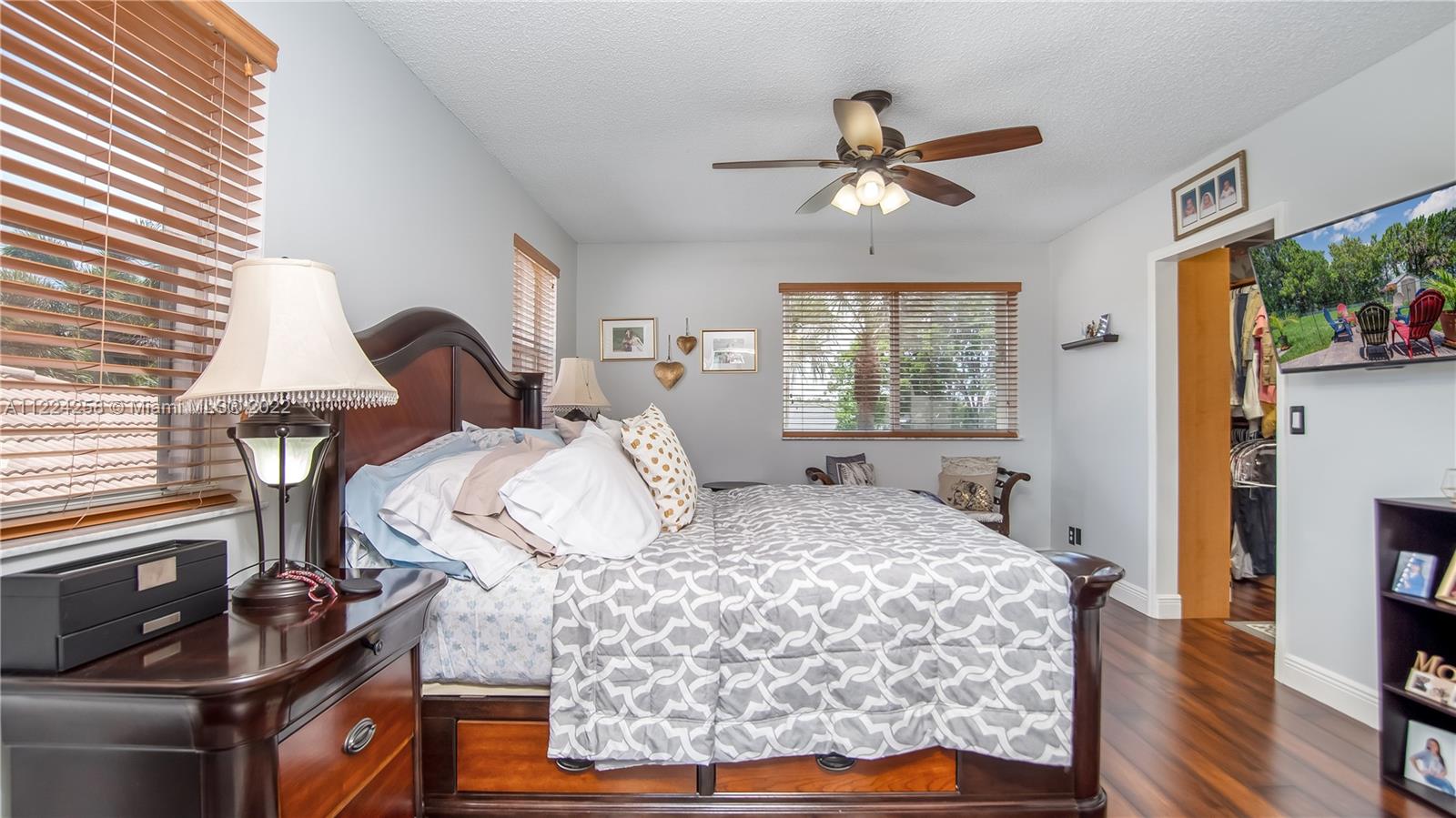 Listing Photo 18