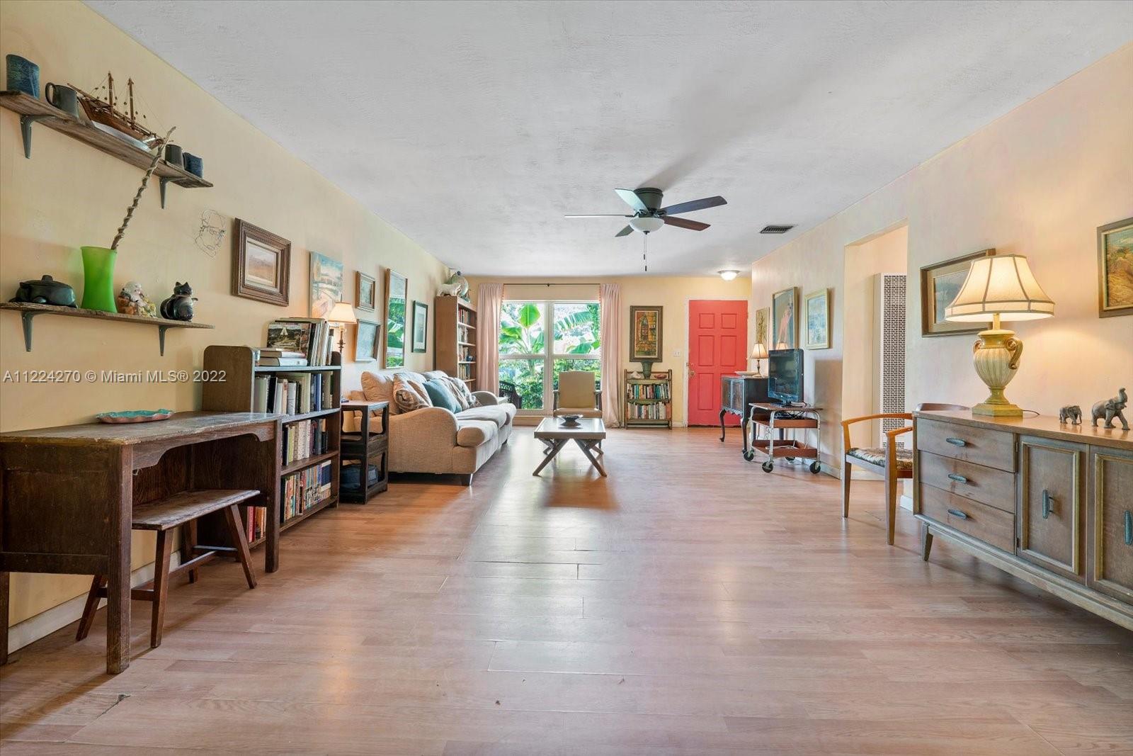 Listing Photo 5
