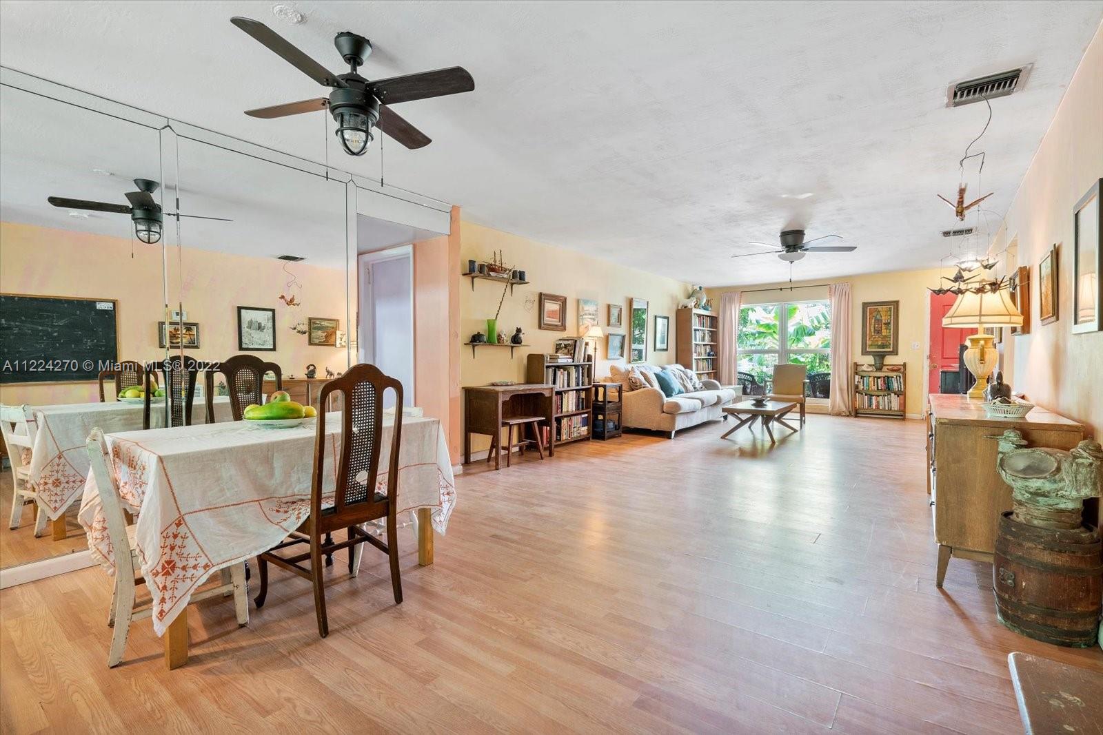 Listing Photo 8