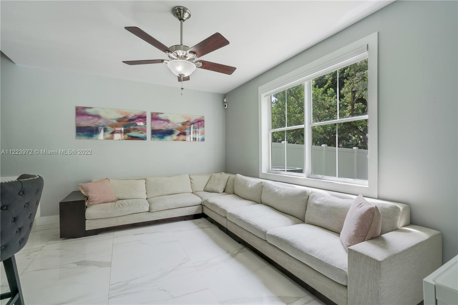 Listing Photo 12