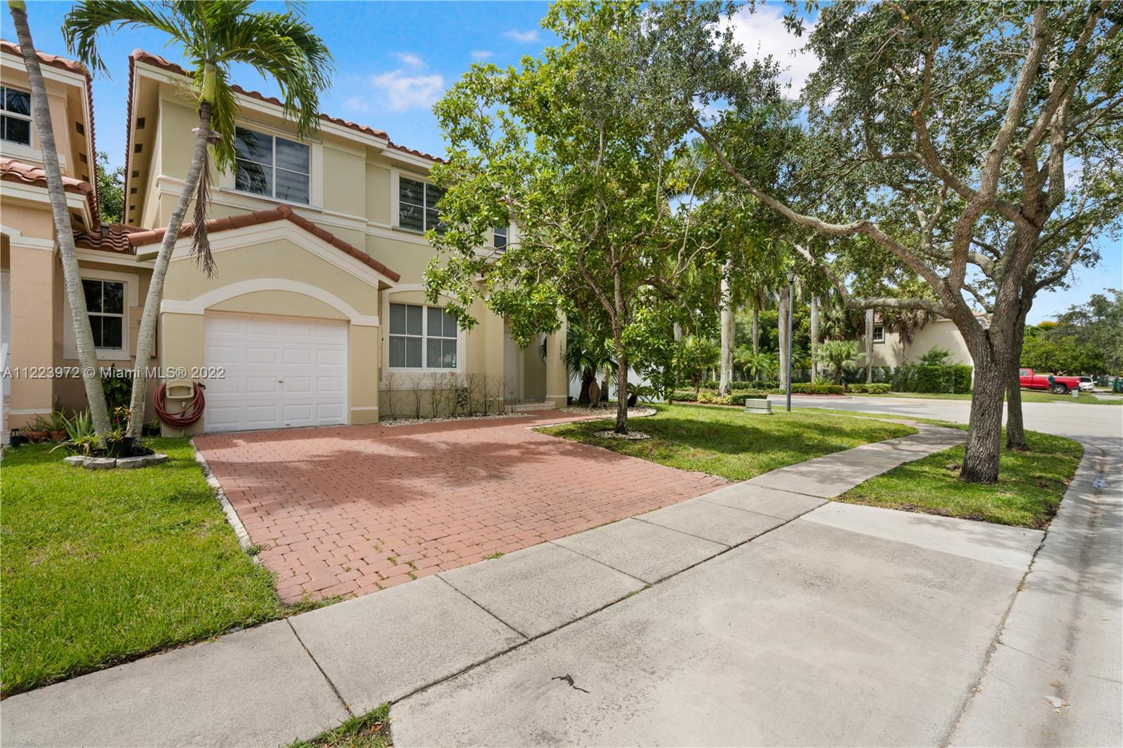 Listing Photo 32