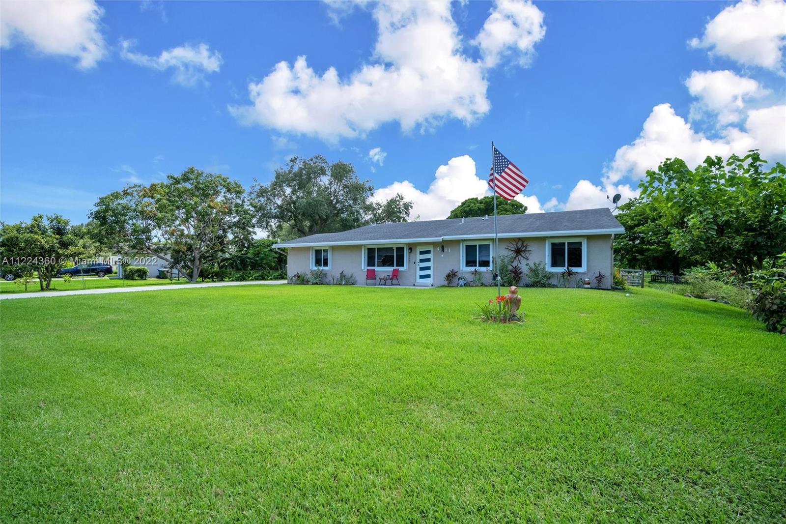 4811 SW 199th Ave  For Sale A11224360, FL