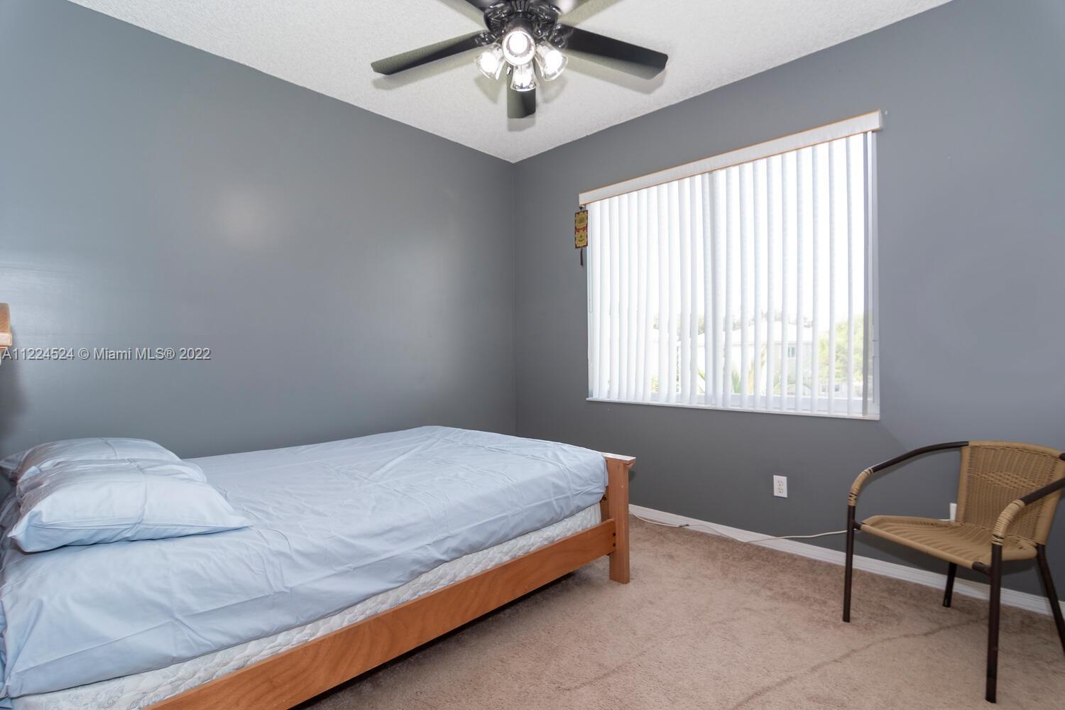 Listing Photo 16