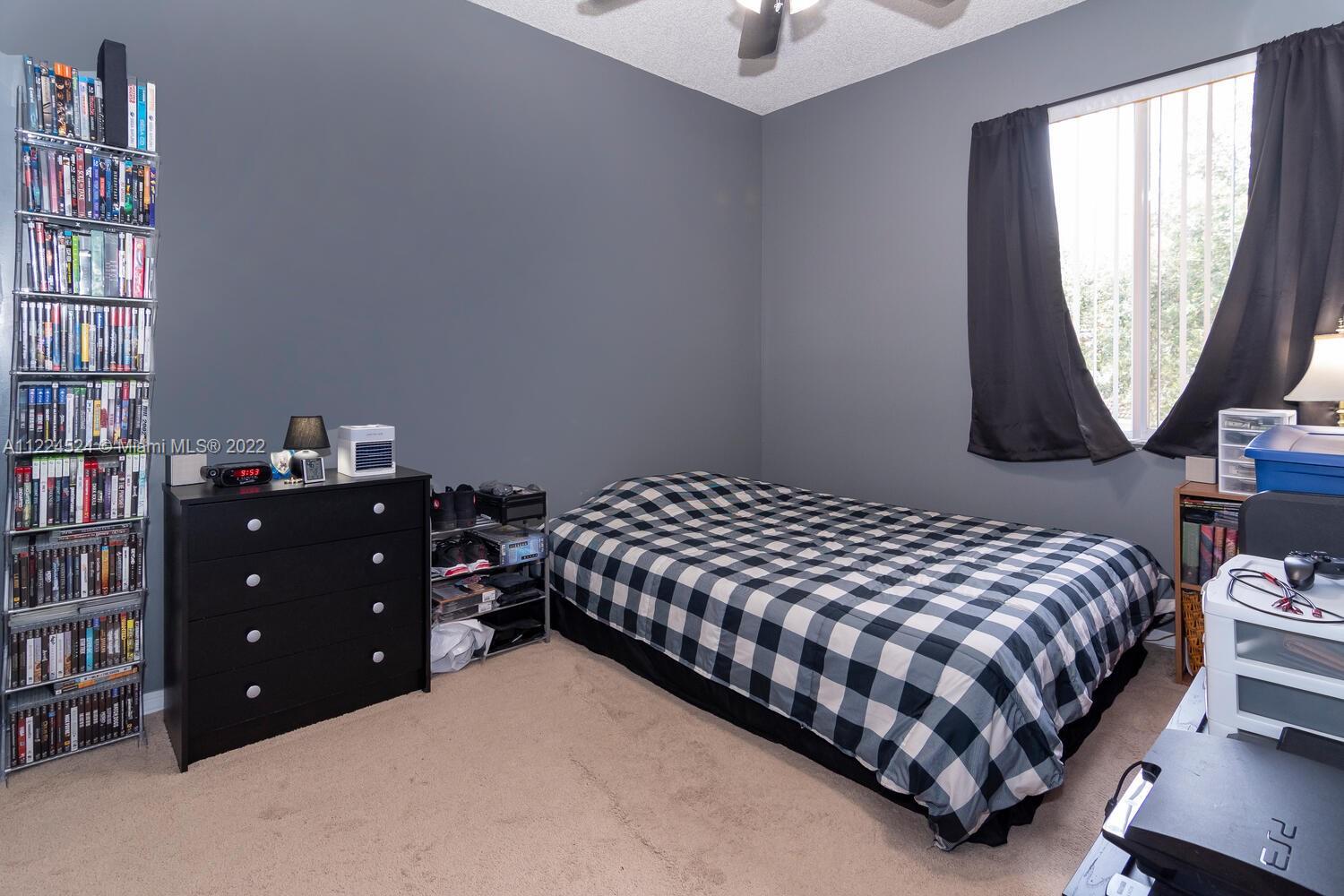 Listing Photo 17
