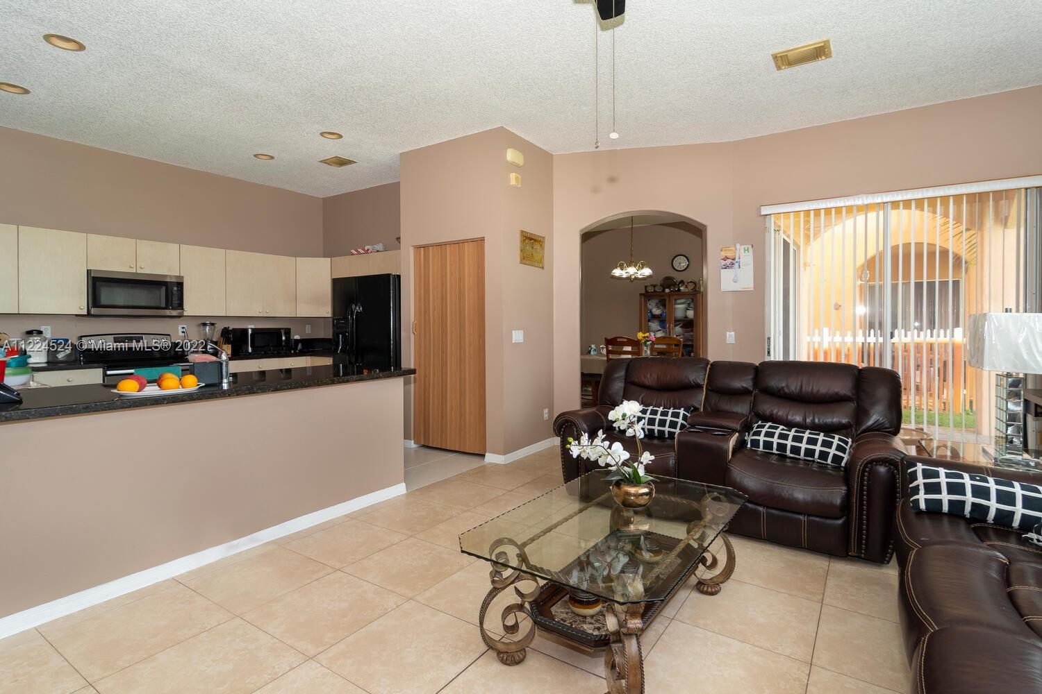 Listing Photo 7