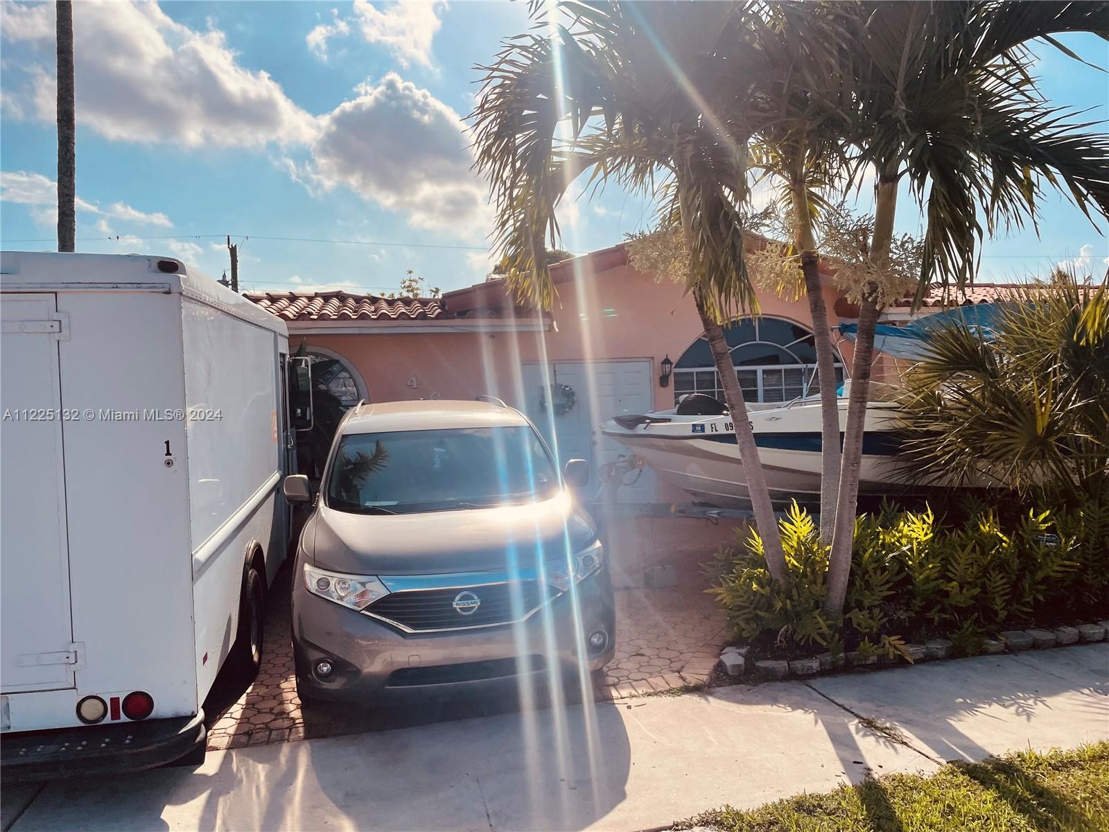 4660 W 8th Pl, Hialeah, FL 33012
