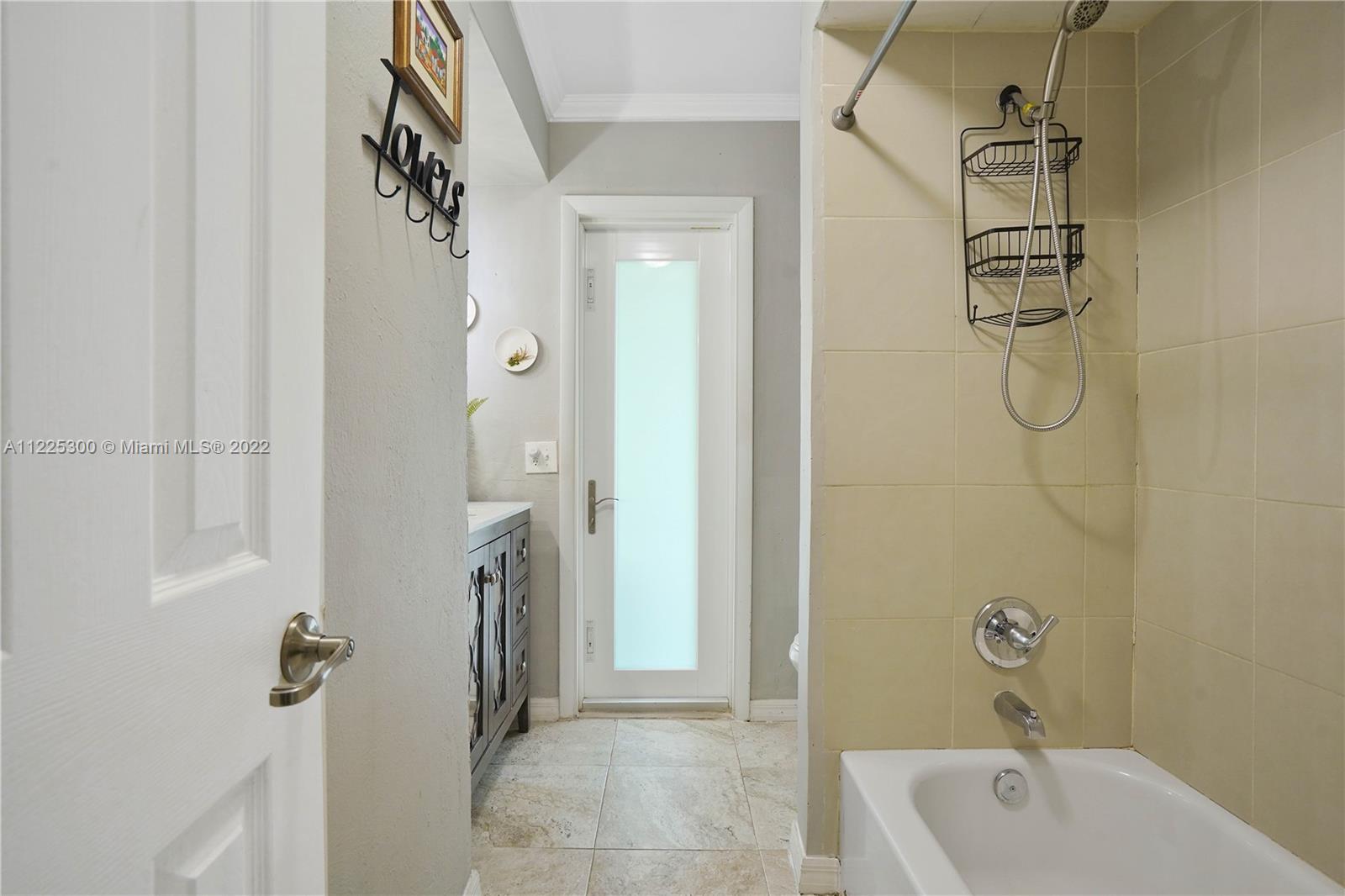 Listing Photo 17